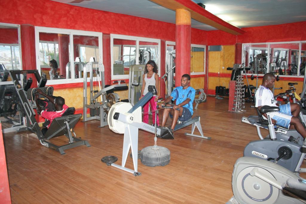 Hotel Magic Land Dakar Esterno foto