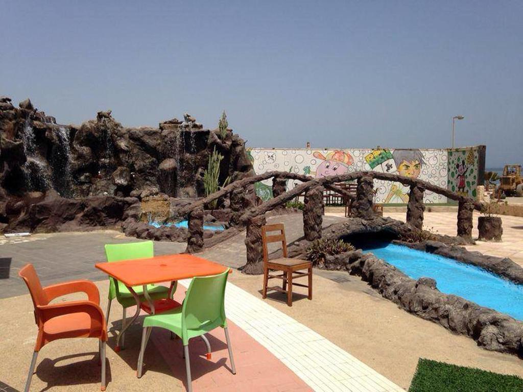 Hotel Magic Land Dakar Esterno foto