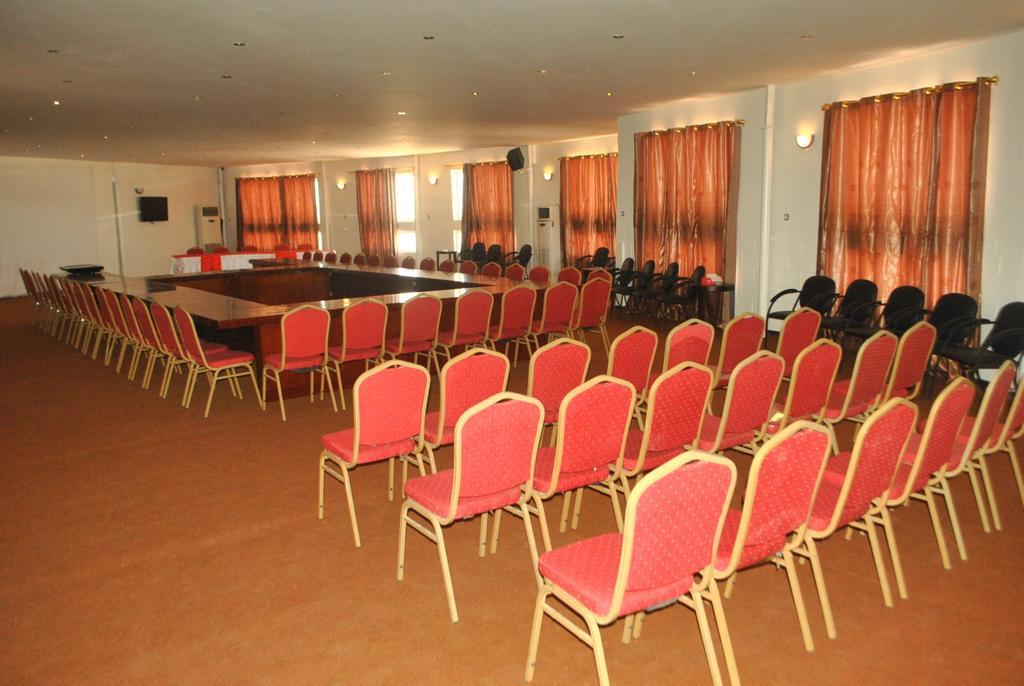 Hotel Magic Land Dakar Esterno foto
