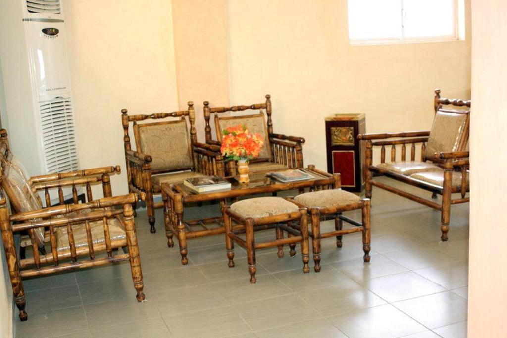 Hotel Magic Land Dakar Esterno foto