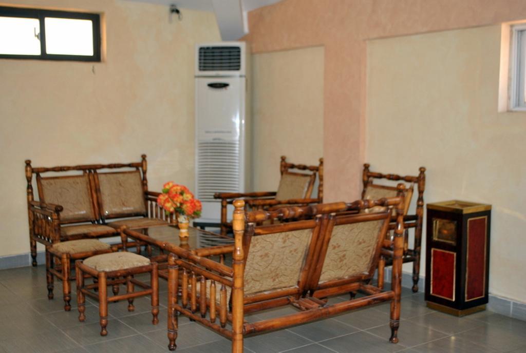 Hotel Magic Land Dakar Esterno foto