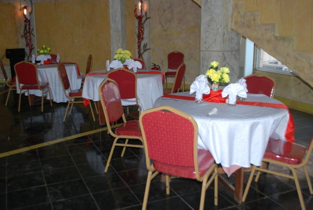 Hotel Magic Land Dakar Esterno foto